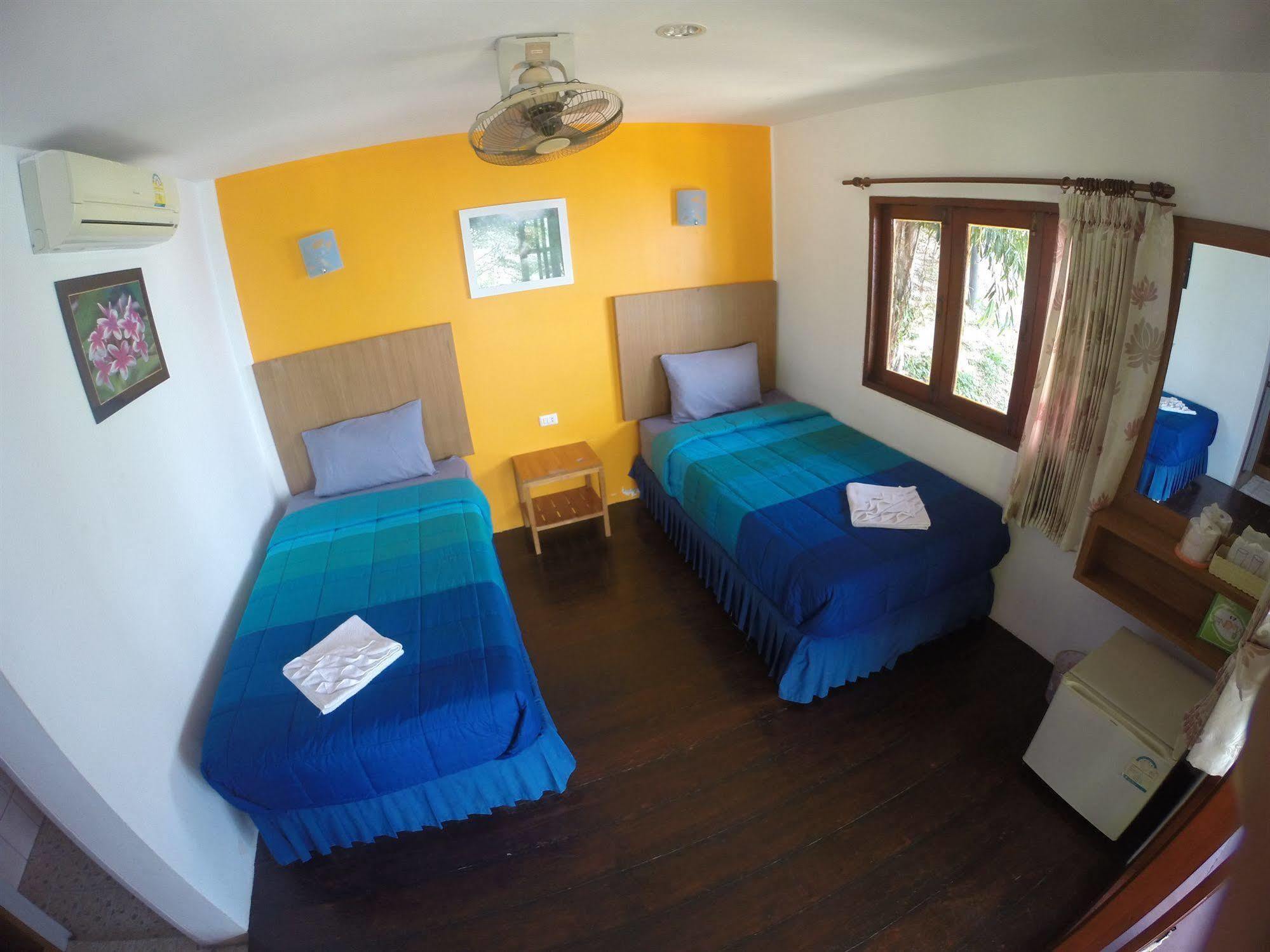 Moon Beach Resort Ko Pha Ngan Buitenkant foto