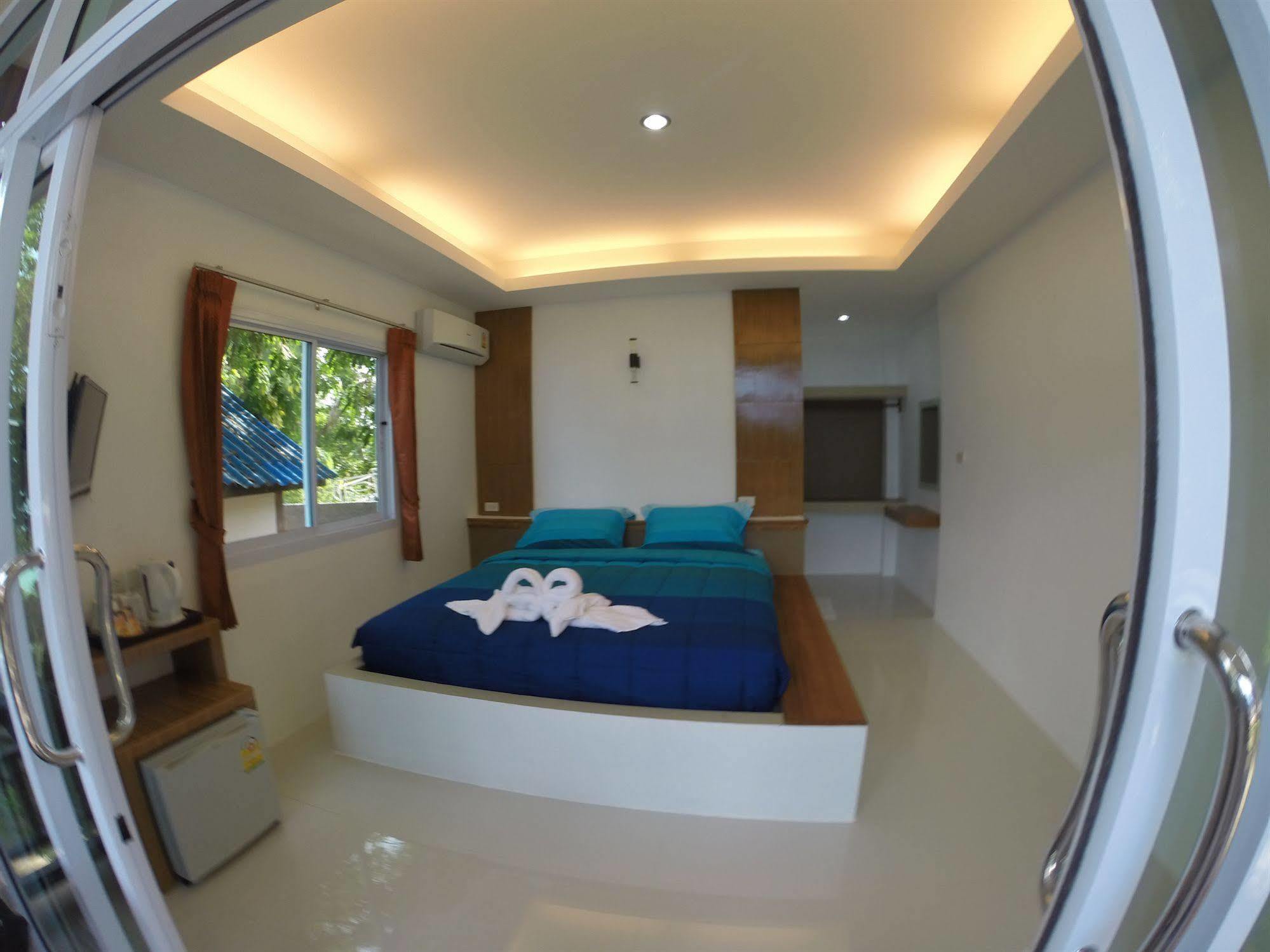 Moon Beach Resort Ko Pha Ngan Buitenkant foto